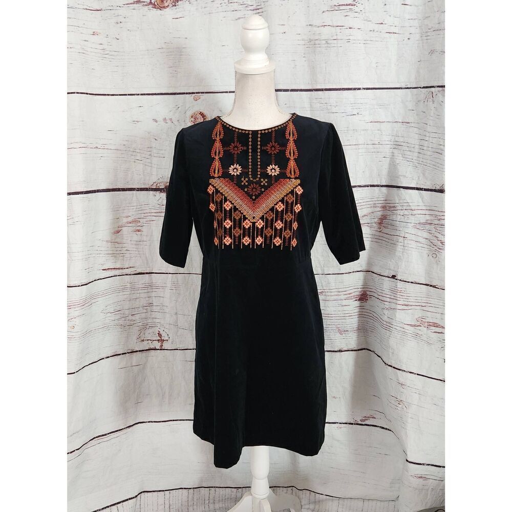 M.i.h Velvet Embroidered Half Sleeve Dress Size Medium